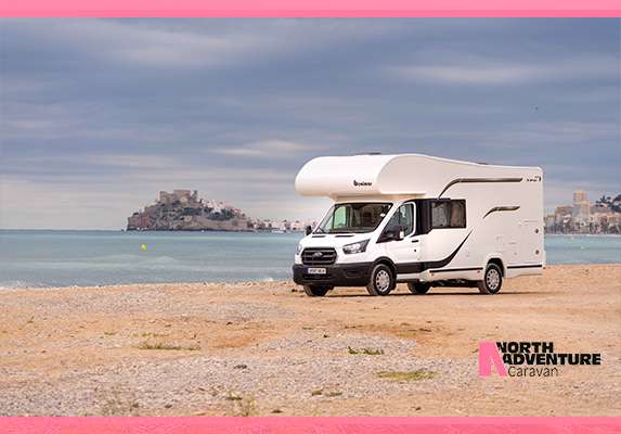 area-autocaravana-a-pie-de-playa-en-andalucia